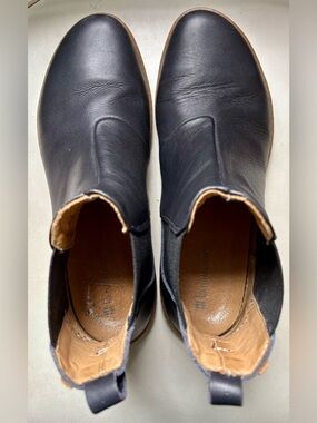 El Naturalista 5307 Black Leather Slip-On  Chelsea Boots